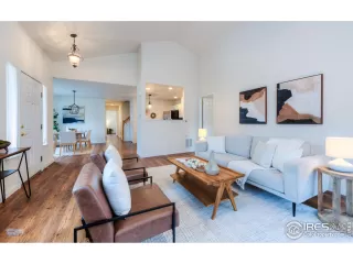 Photo #5: 1001058 Listing 