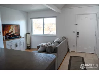 Photo #4: 1001343 Listing