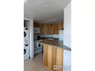 Photo #6: 1001343 Listing