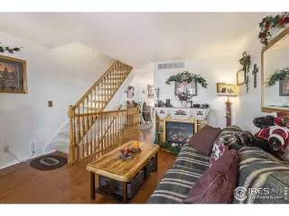 Photo #4: 1002630 Listing