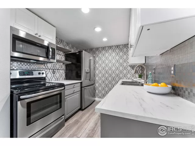 MLS: 1002801 Condo For Sale