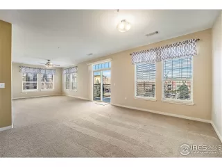 Photo #4: 1003303 Listing