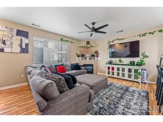 Photo #4: 1004766 Listing