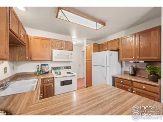 Photo #5: 1005105 Listing 