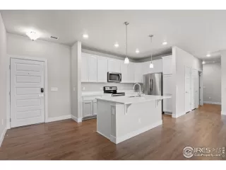 Photo #2: 1005557 Listing 