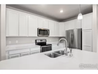 Photo #4: 1005557 Listing 