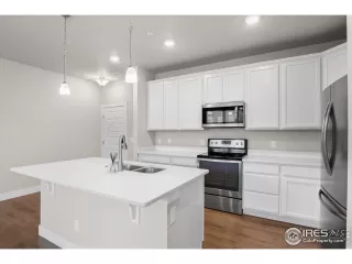 Photo #6: 1005557 Listing 