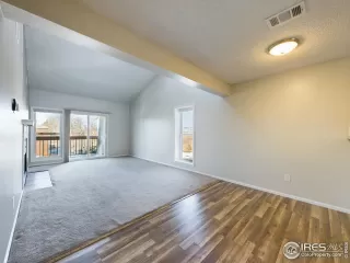 Photo #3: 1005890 Listing