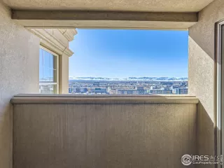 Photo #3: 1005966 Listing