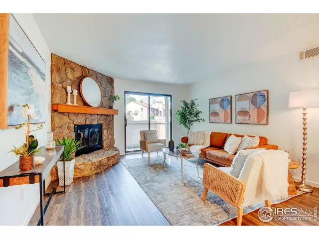 MLS: 1006544 Condo For Sale