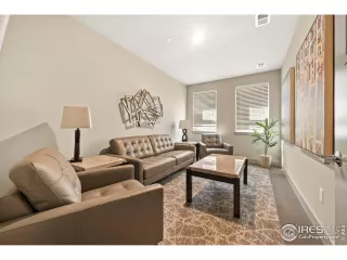 Photo #6: 1006718 Listing 