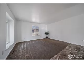 Photo #2: 1007934 Listing