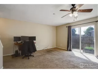 Photo #4: 1008287 Listing