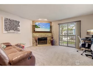 Photo #2: 1008376 Listing