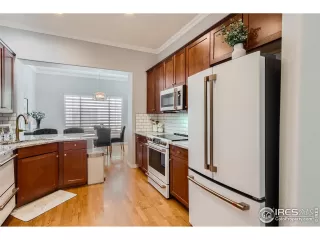 Photo #6: 1008644 Listing 