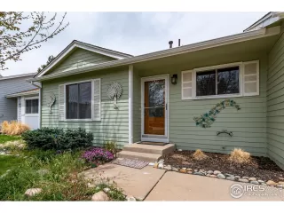 Photo #2: 1008961 Listing