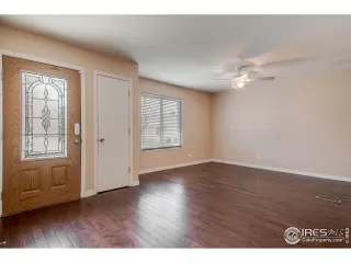 Photo #4: 1008961 Listing