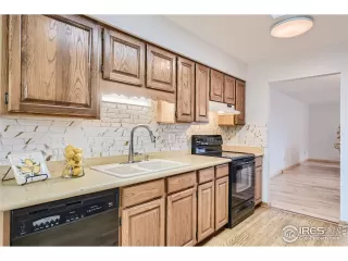 Photo #3: 1009078 Listing 