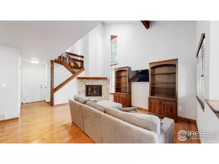 Photo #3: 1009184 Listing