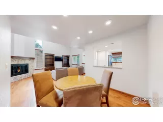 Photo #6: 1009184 Listing