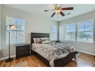 Photo #6: 1012320 Listing