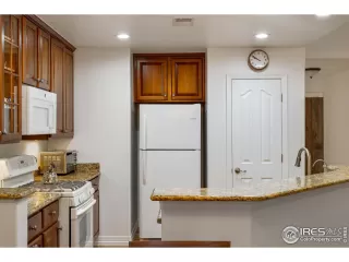 Photo #2: 1012723 Listing 