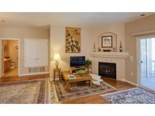 Photo #6: 1013360 Listing