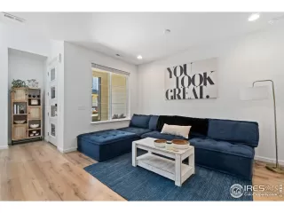 Photo #4: 1013923 Listing