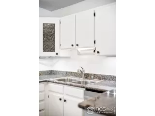 Photo #6: 1014074 Listing