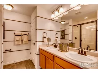 Photo #6: 1016559 Listing