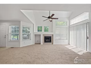 Photo #5: 1017484 Listing