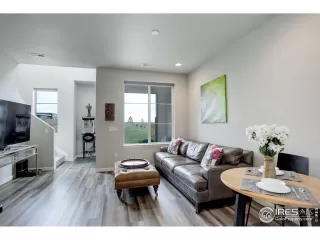 Photo #4: 1017524 Listing