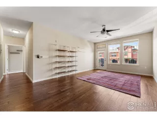 Photo #5: 1017642 Listing