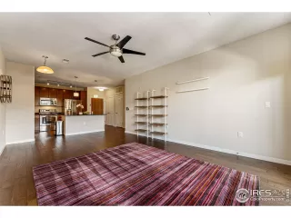 Photo #6: 1017642 Listing