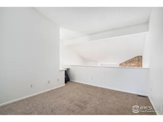Photo #6: 1017992 Listing