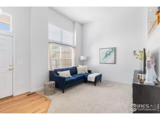 Photo #3: 1018823 Listing 