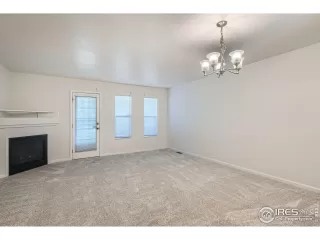 Photo #4: 1018874 Listing