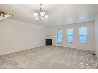 Photo #5: 1018874 Listing