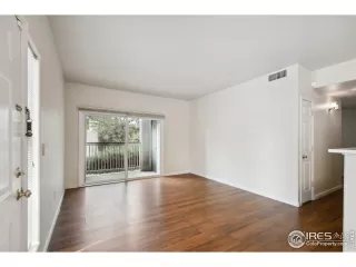 Photo #3: 1018940 Listing