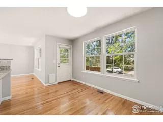 Photo #5: 1019051 Listing