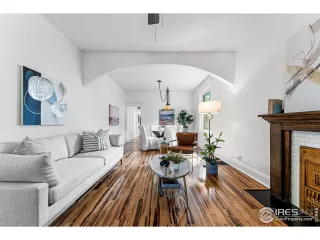 Photo #2: 1019054 Listing