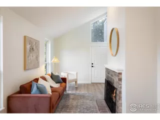 Photo #3: 1019066 Listing