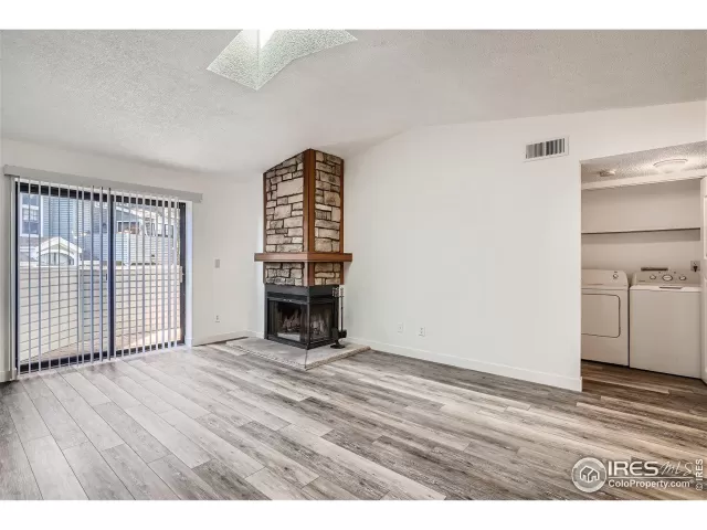 MLS: 1019087 Condo For Sale