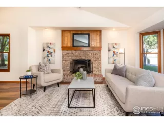 Photo #4: 1019376 Listing 