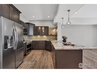 Photo #2: 1019446 Listing