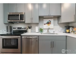 Photo #4: 1019591 Listing 