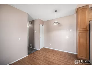 Photo #6: 1019672 Listing