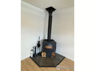 Photo #6: 1020022 Listing