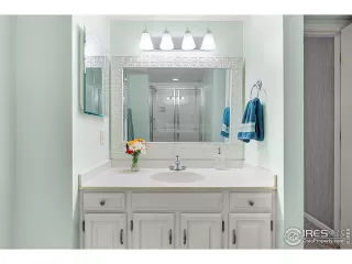 Photo #2: 1021566 Listing