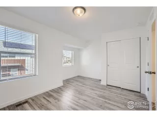 Photo #5: 1022063 Listing